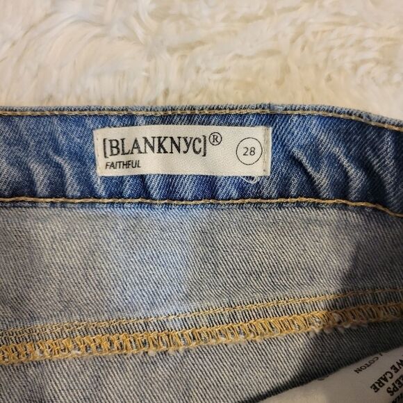Blank NYC Denim Faithful Big Reveal Skirt Sz 28 Distressed - Picture 8 of 10